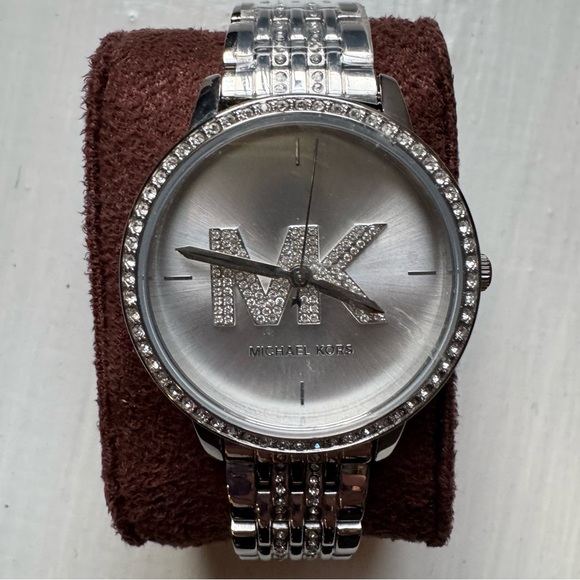 Michael KorsMichael Kors Melissa Pavé LogoSilver-Tone watch MK4370
